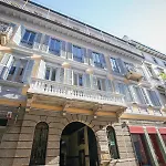 Exclusive In Heart Of Apartment *