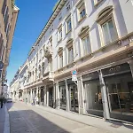 Exclusive In Heart Of Apartment *